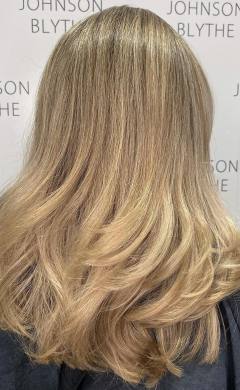 Fashionable-sandy-blonde-Hertford-Hair-Salon-Spring-2022