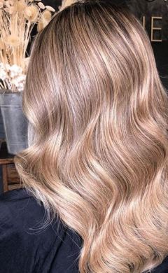Pink-Hair-Foliage-Technique-Olaplex